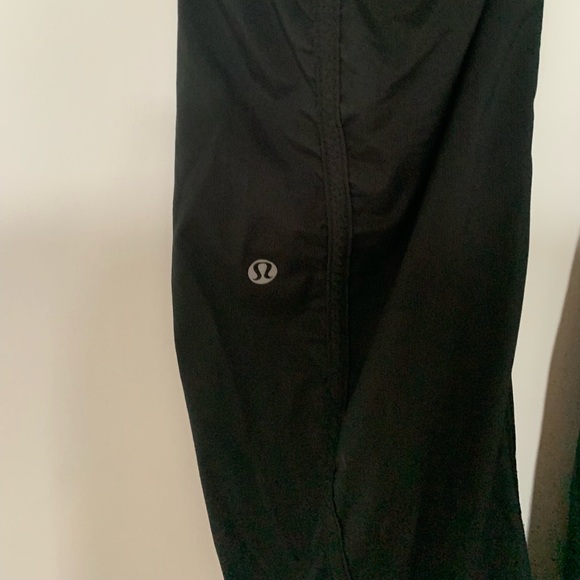 Lululemon Flash Pant - Size 4 - Picture 3 of 5